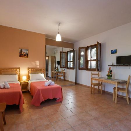Tenuta Li Fani Residence Hotel มารินาดิเปสโคลูเซ ภายนอก รูปภาพ