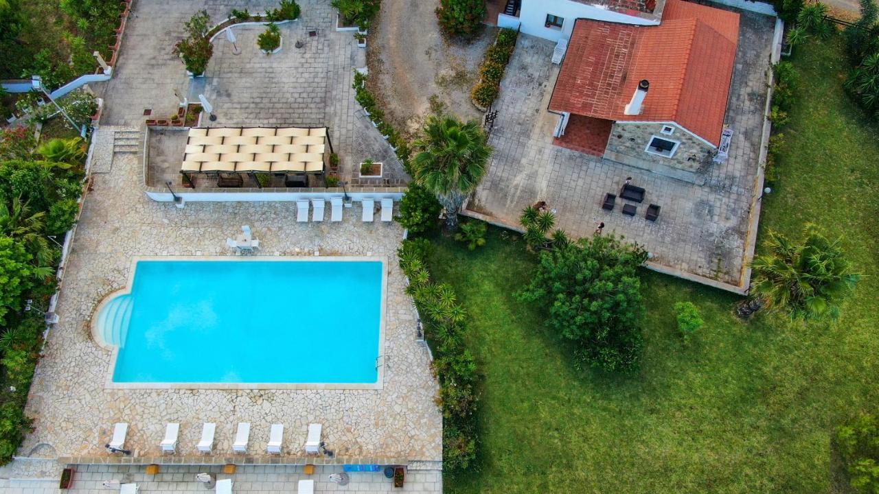 Tenuta Li Fani Residence Hotel มารินาดิเปสโคลูเซ ภายนอก รูปภาพ