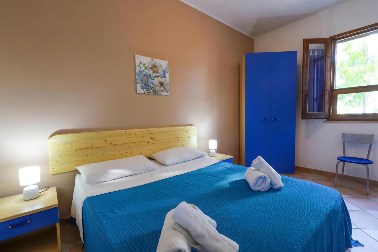 Tenuta Li Fani Residence Hotel มารินาดิเปสโคลูเซ ภายนอก รูปภาพ