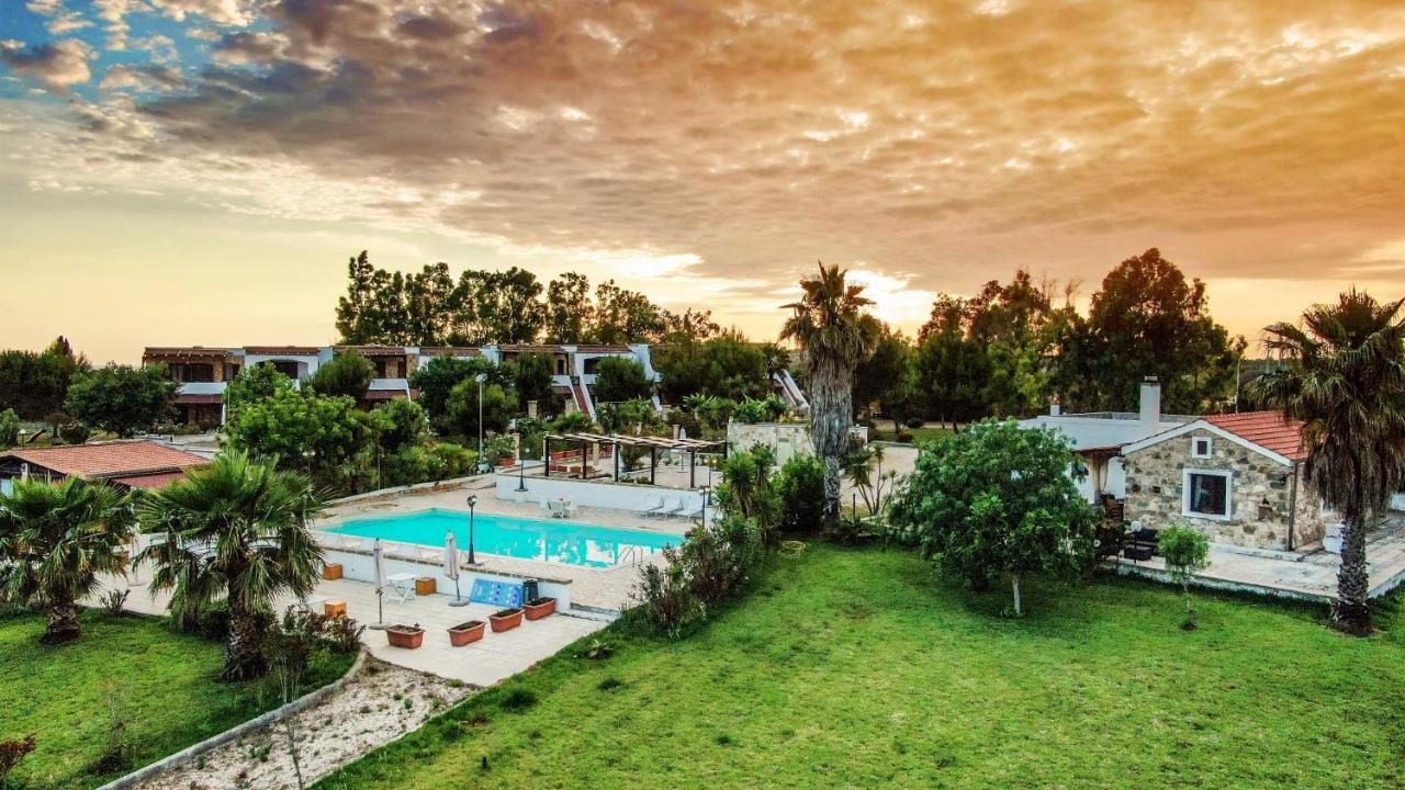 Tenuta Li Fani Residence Hotel มารินาดิเปสโคลูเซ ภายนอก รูปภาพ