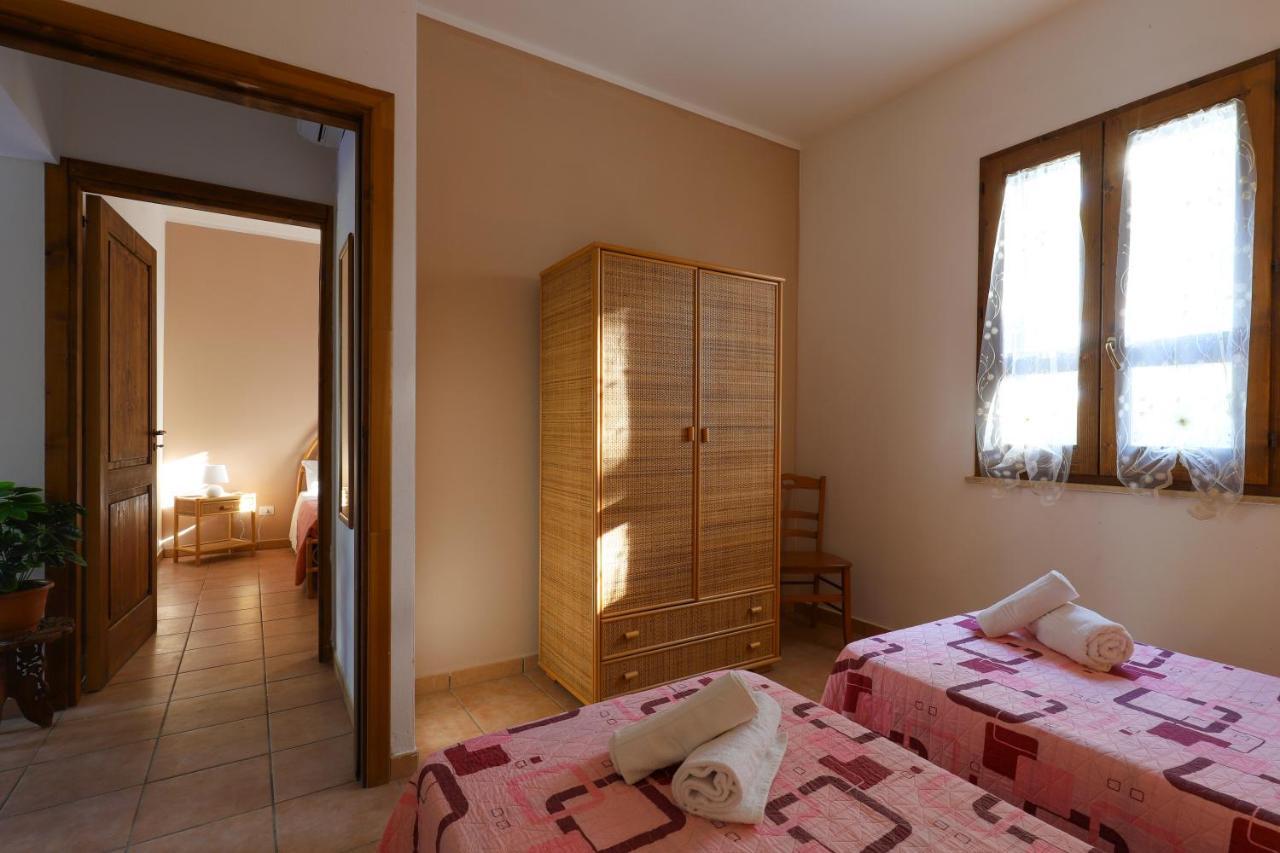 Tenuta Li Fani Residence Hotel มารินาดิเปสโคลูเซ ภายนอก รูปภาพ